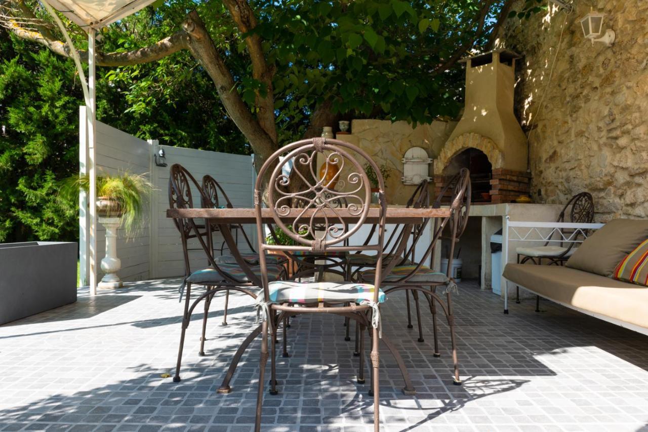Le Mas Du Chat Bed & Breakfast Cavaillon Dış mekan fotoğraf