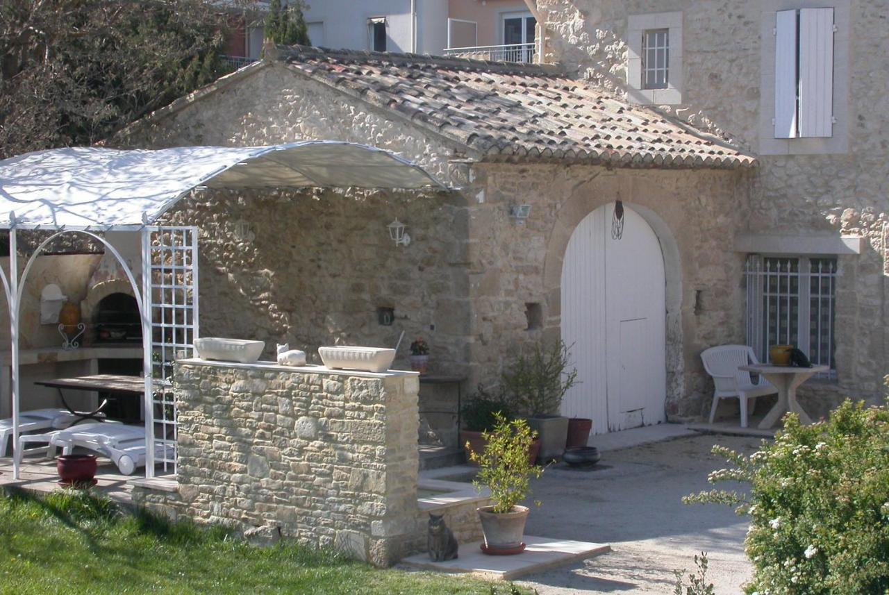 Le Mas Du Chat Bed & Breakfast Cavaillon Dış mekan fotoğraf